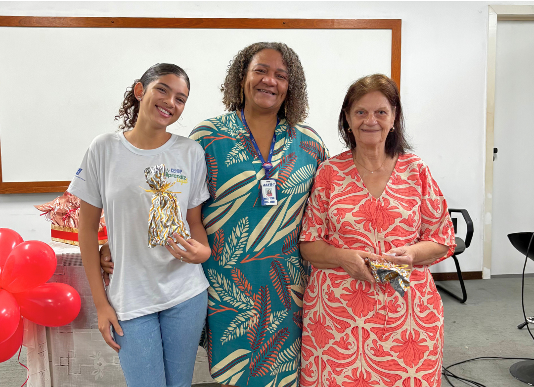 A CEHOP, em parceria com a ASSEC, realiza evento em homenagem ao Dia das Mães
